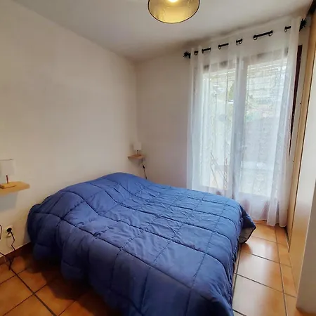 Familiale Avec Piscine Proche Des Sablettes - *